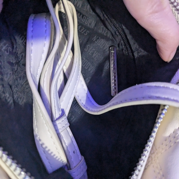 💥 FINAL ⬇️Steve Madden White Quilted Crossbody Bag - Picture 2 of 2